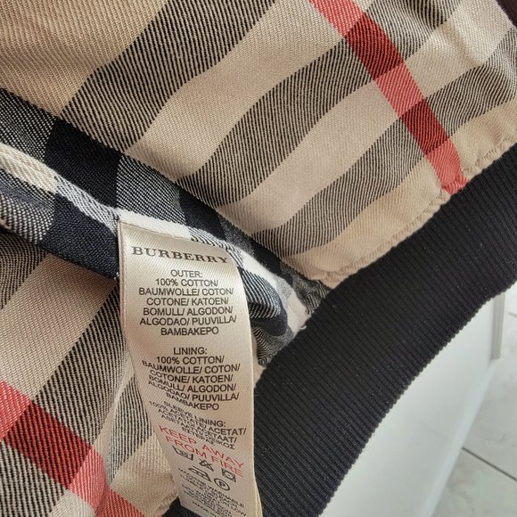 Burberry quilted jackets for toddler - Picture 3 of 5